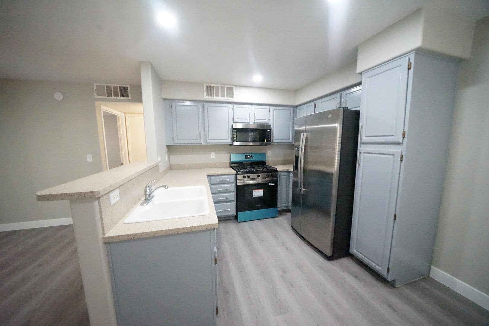 Las Vegas Condo: 5710 E Tropicana Ave #1032