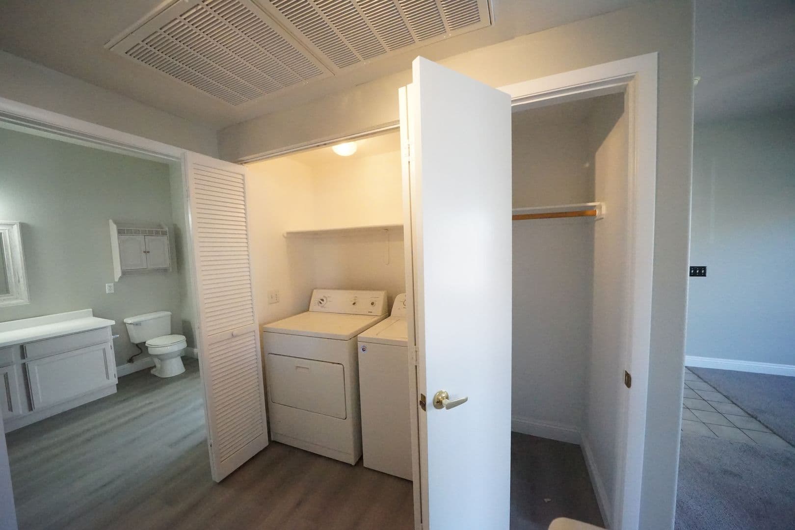 Las Vegas Condo: 10245 S Maryland Pkwy #169