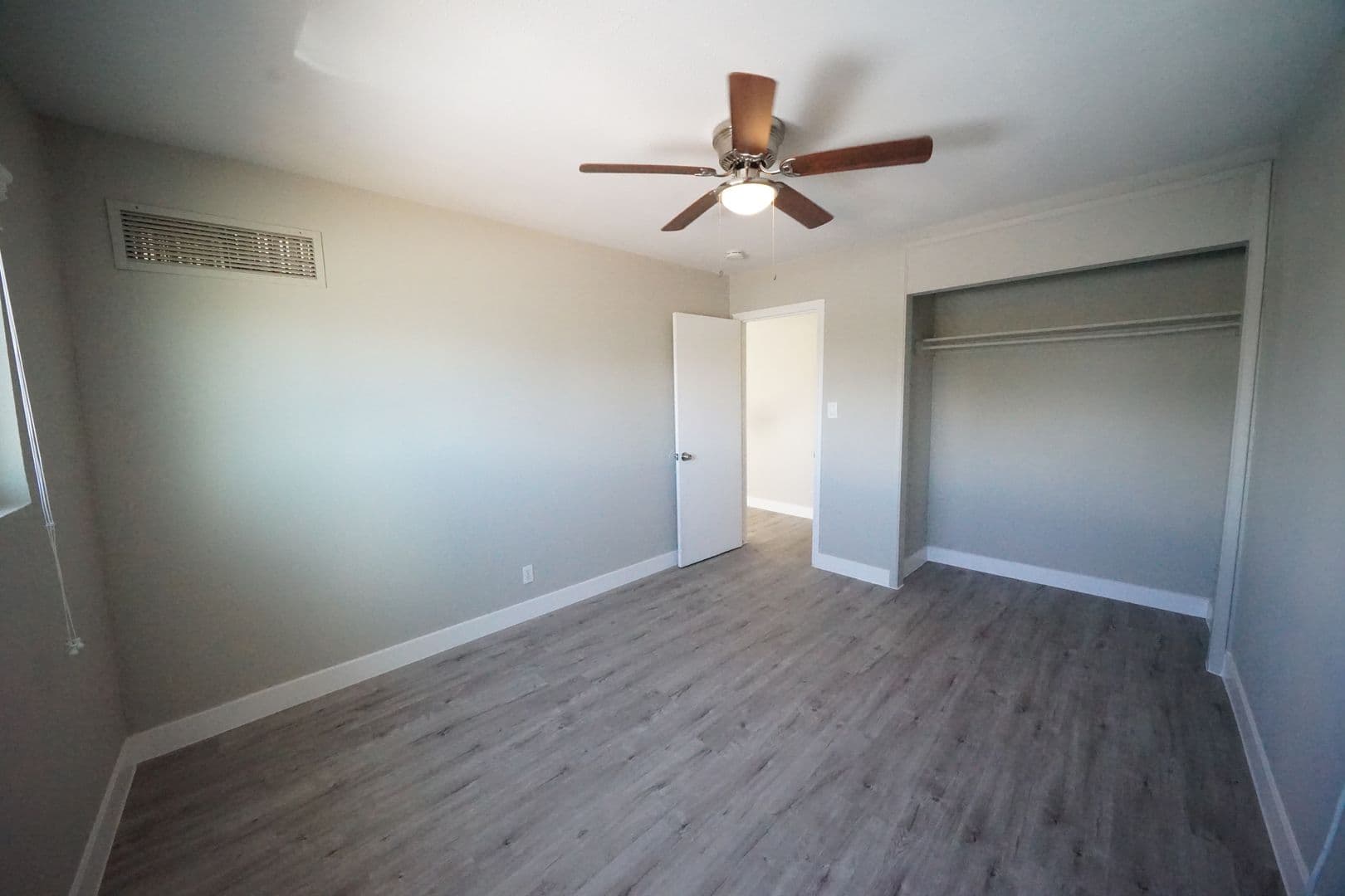 Las Vegas Apartment: 214 S 14th St