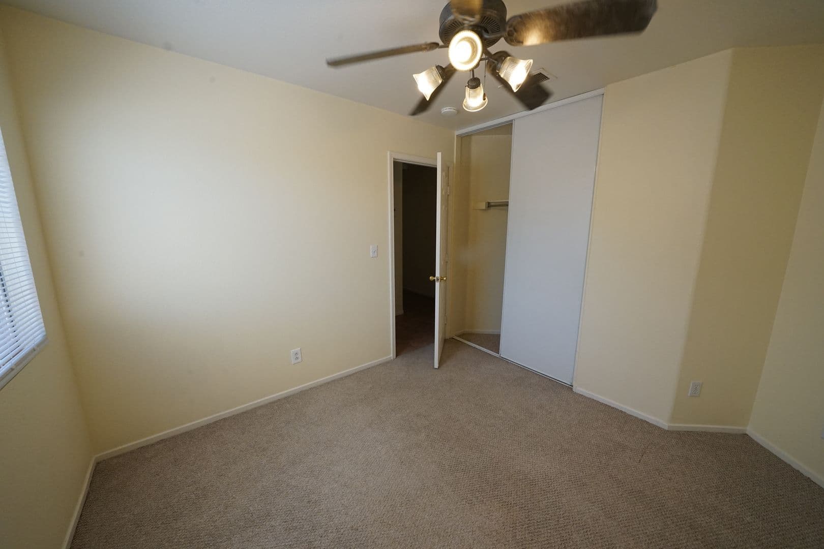 Henderson House: 700 Pine Field Ln