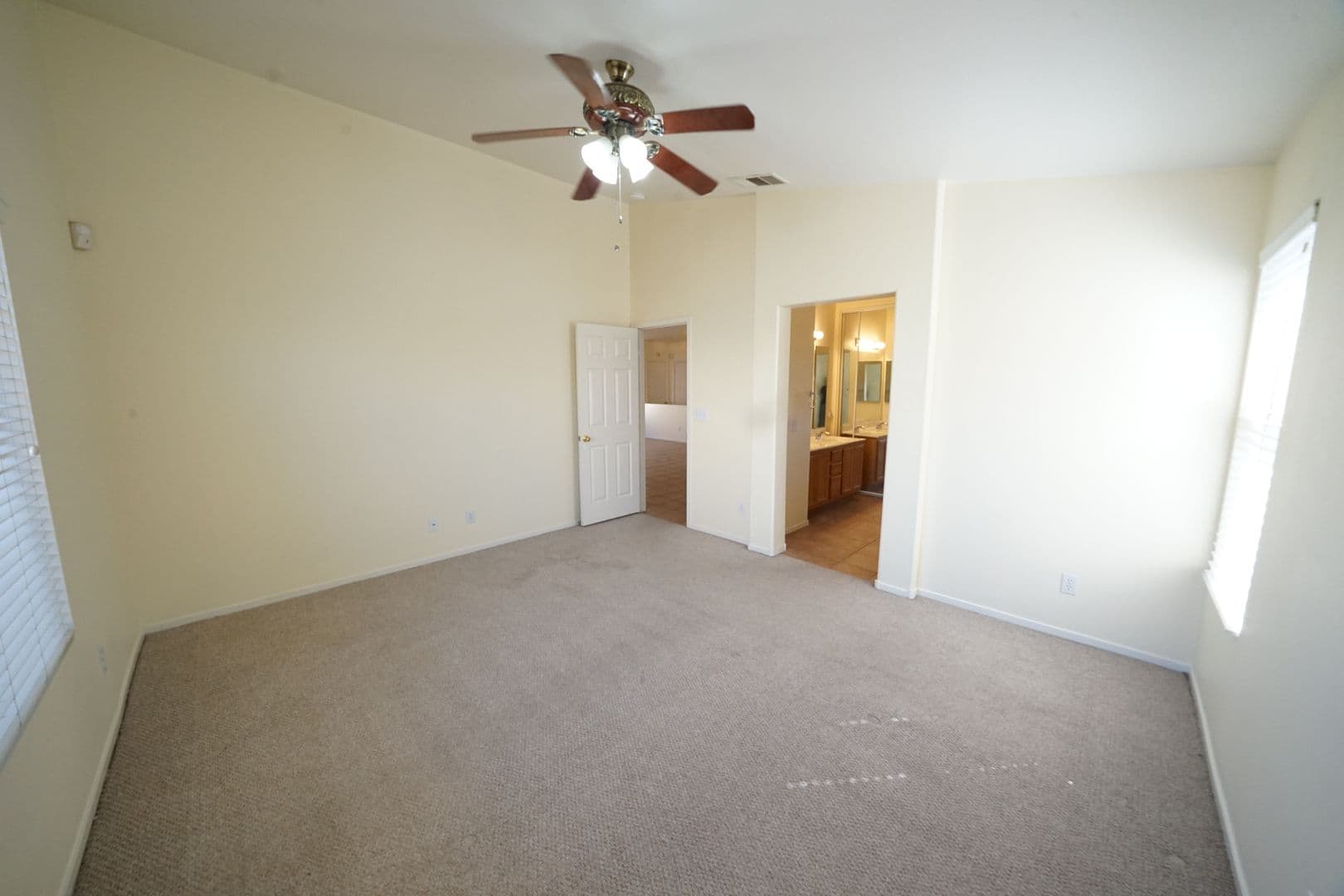 Henderson House: 700 Pine Field Ln