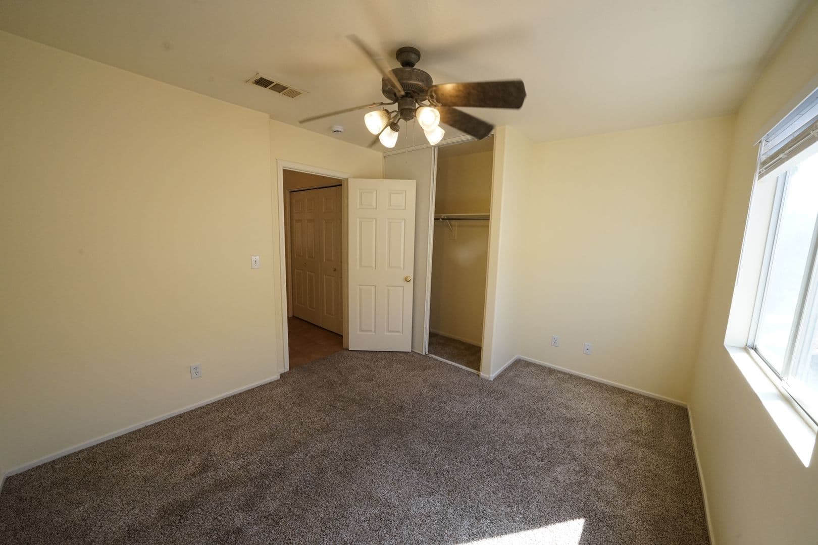 Henderson House: 700 Pine Field Ln
