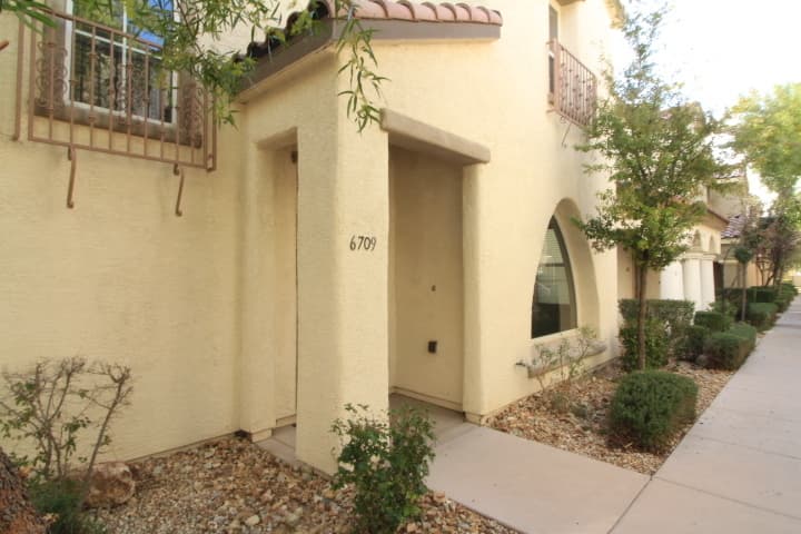 Las Vegas House: 6709 Bluebell Garden St