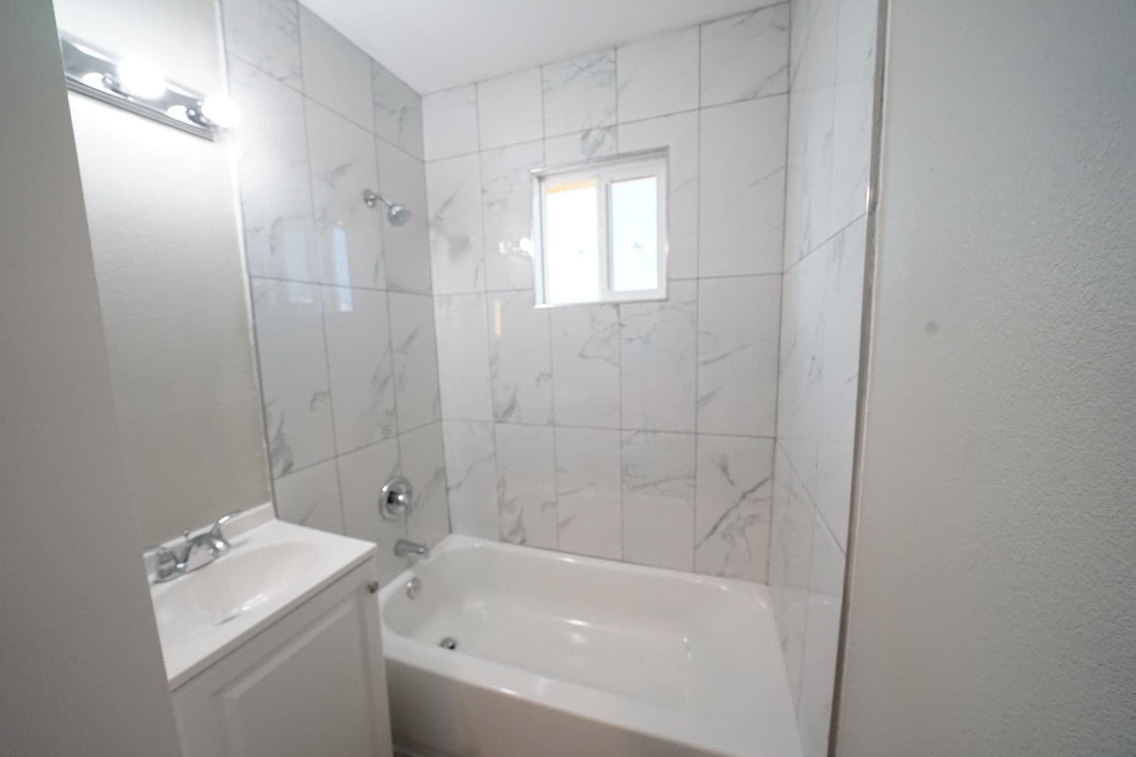 Las Vegas Apartment: 214 S 14th St