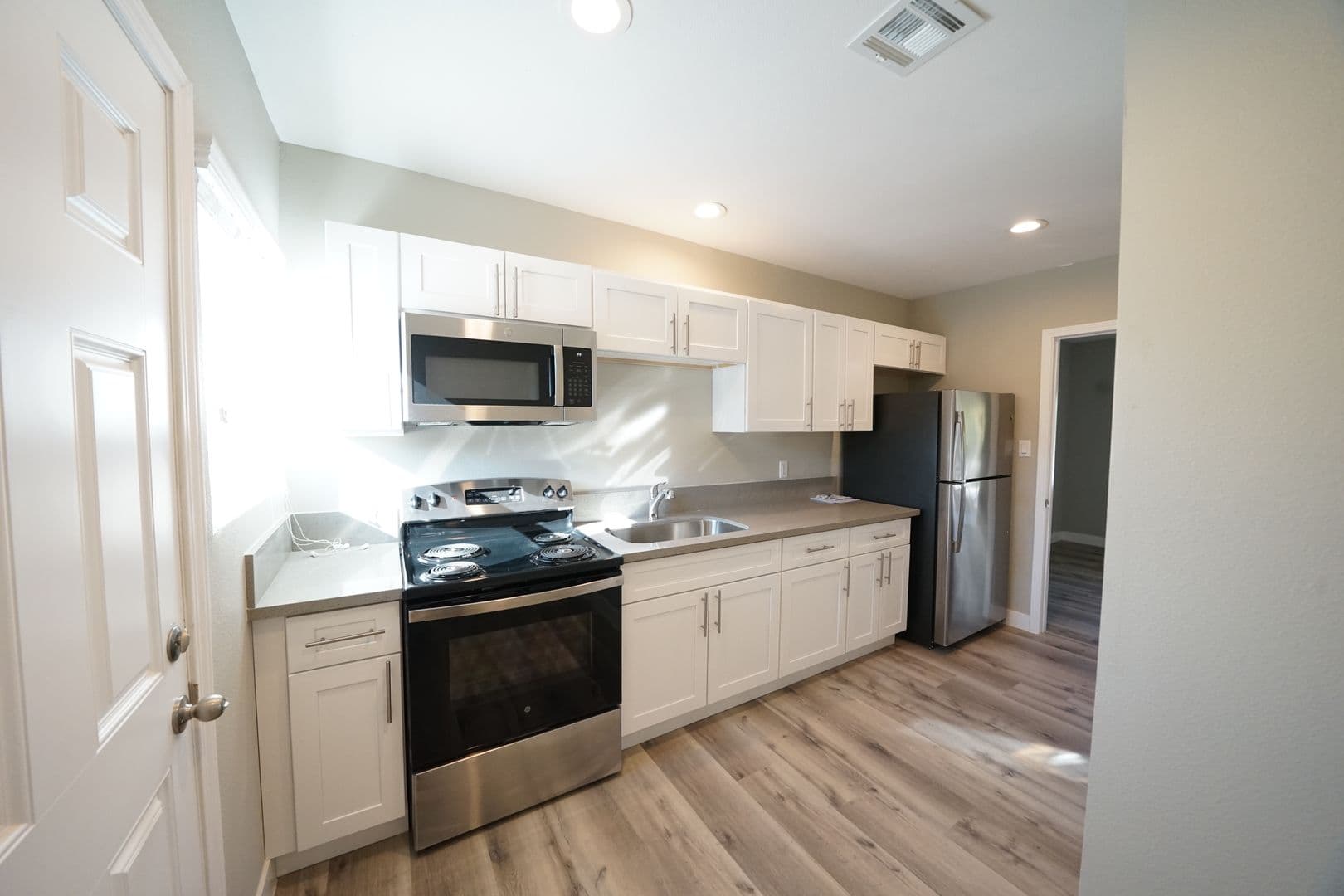 Las Vegas Apartment: 214 S 14th St