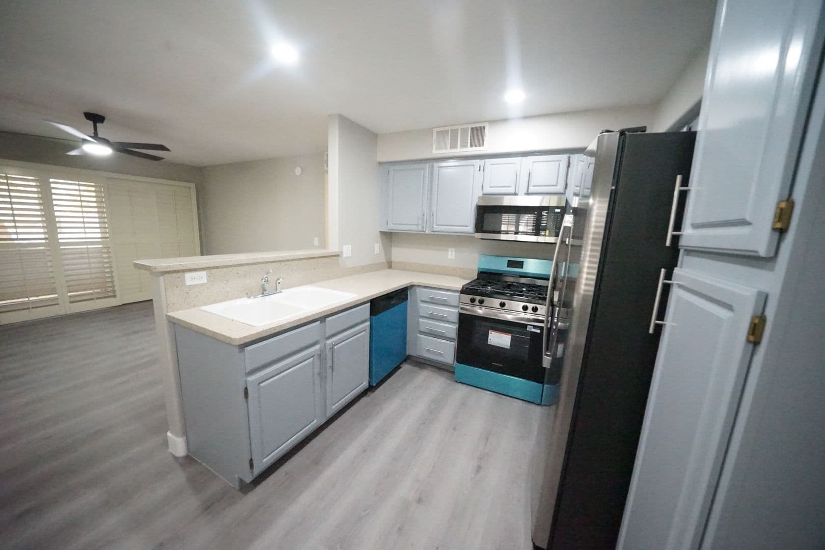 Las Vegas Condo: 5710 E Tropicana Ave #1032