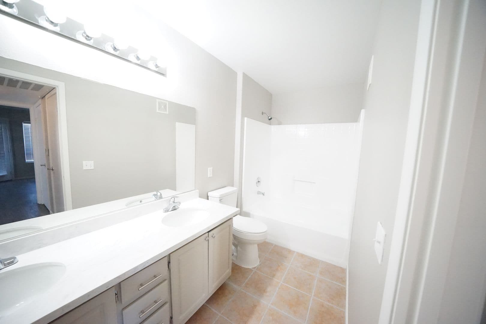 Las Vegas Condo: 5710 East Tropicana Avenue #1009 Bldg# 3
