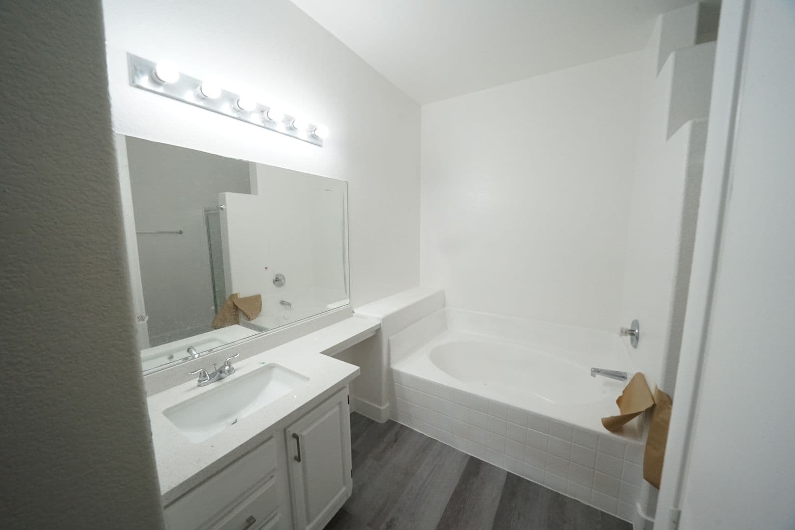 Las Vegas Condo: 5655 E Sahara Ave #2038
