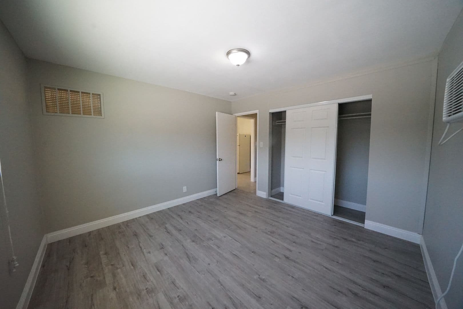 Las Vegas Apartment: 214 S 14th St