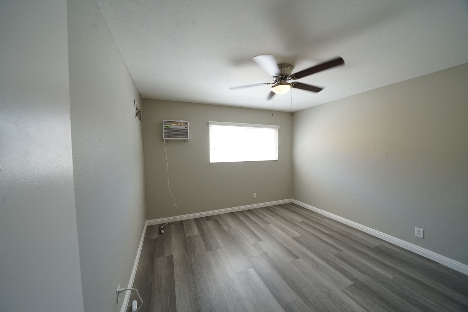 Las Vegas Apartment: 214 S 14th St