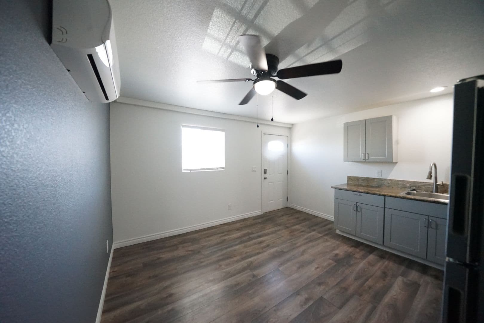Las Vegas Apartment: 118 S Mojave Rd