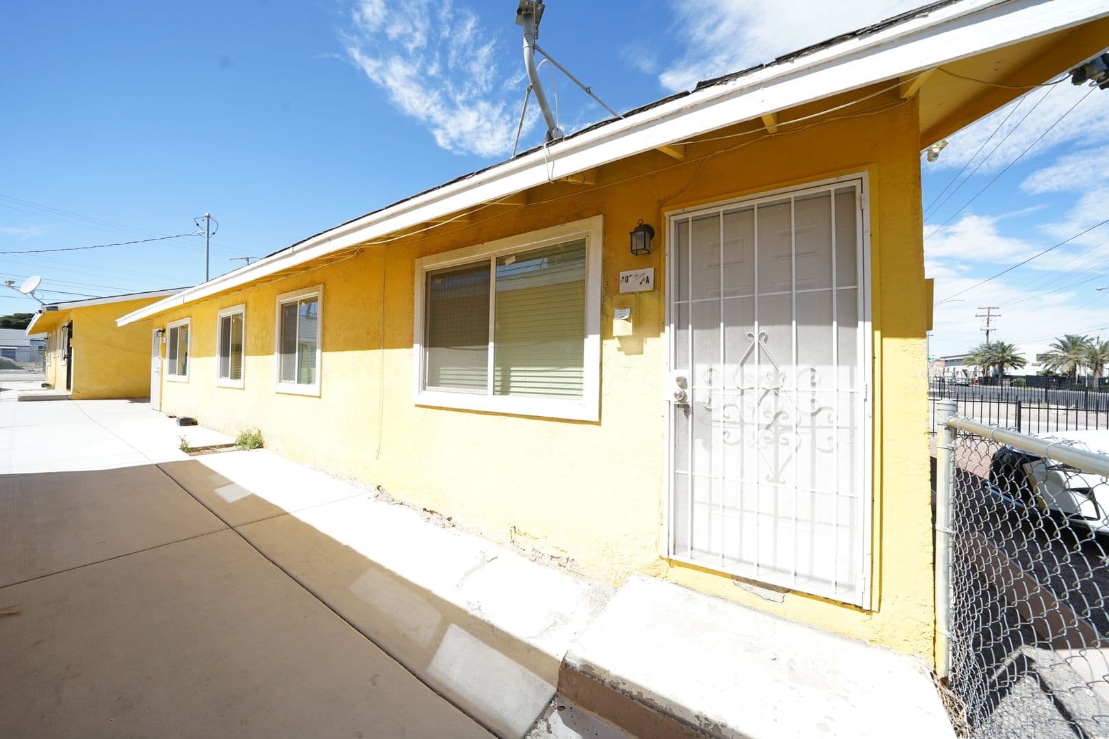 Las Vegas Apartment: 214 S 14th St