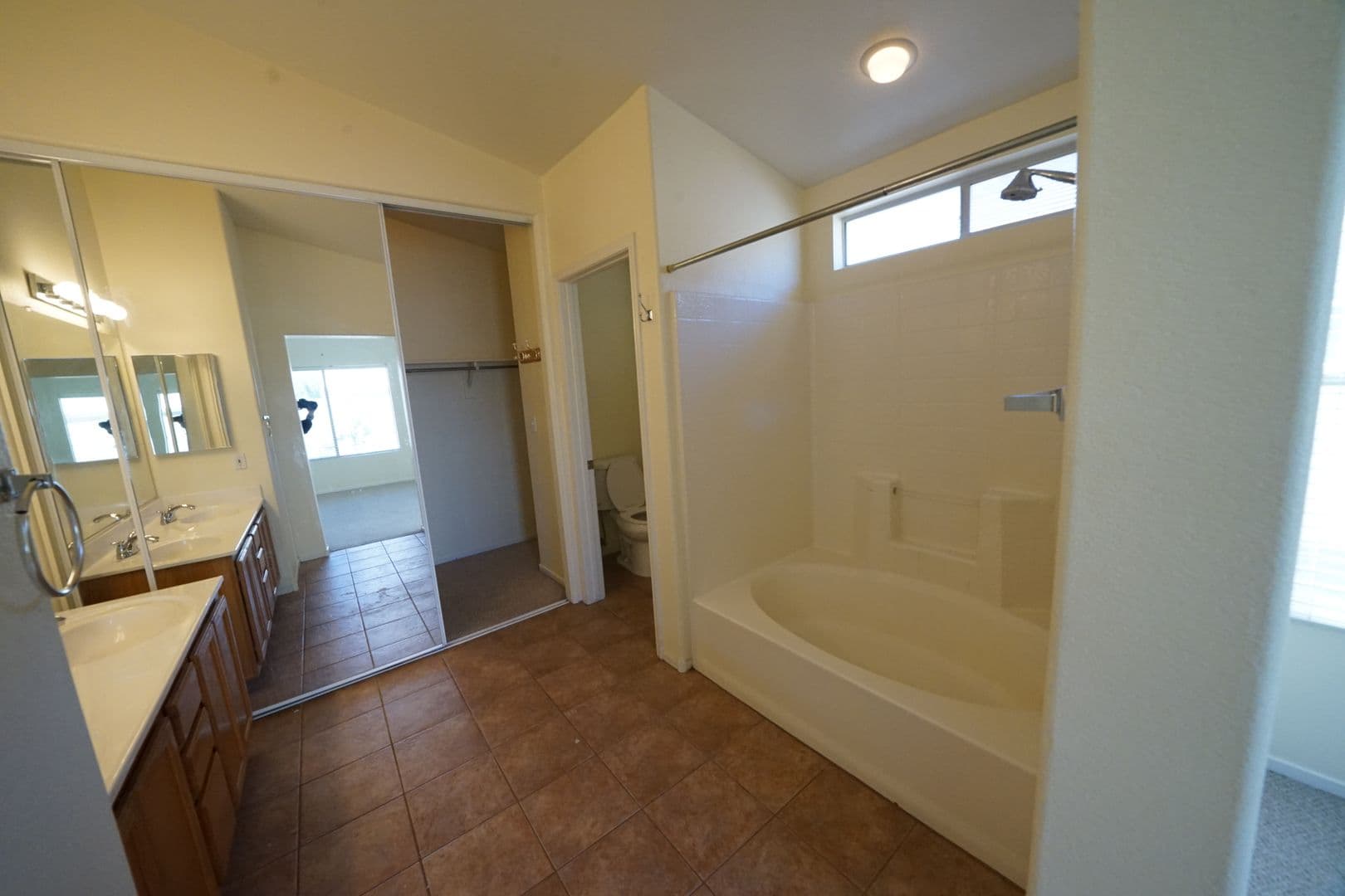 Henderson House: 700 Pine Field Ln