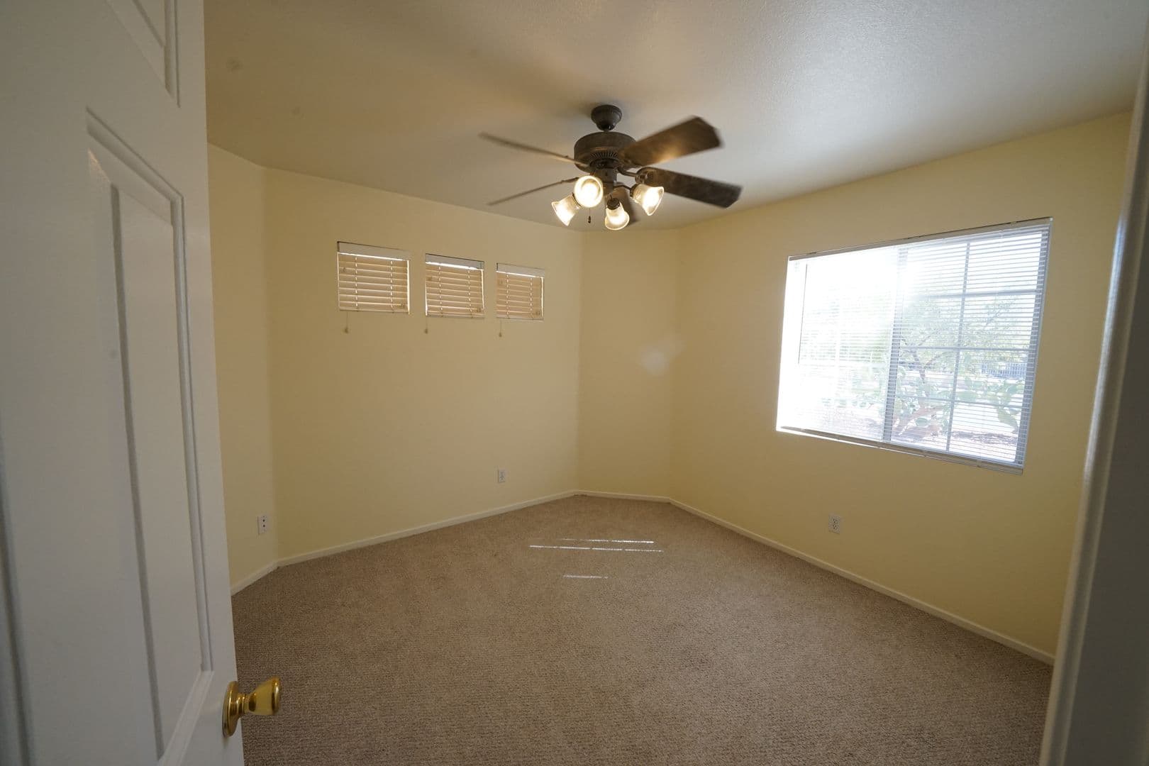 Henderson House: 700 Pine Field Ln