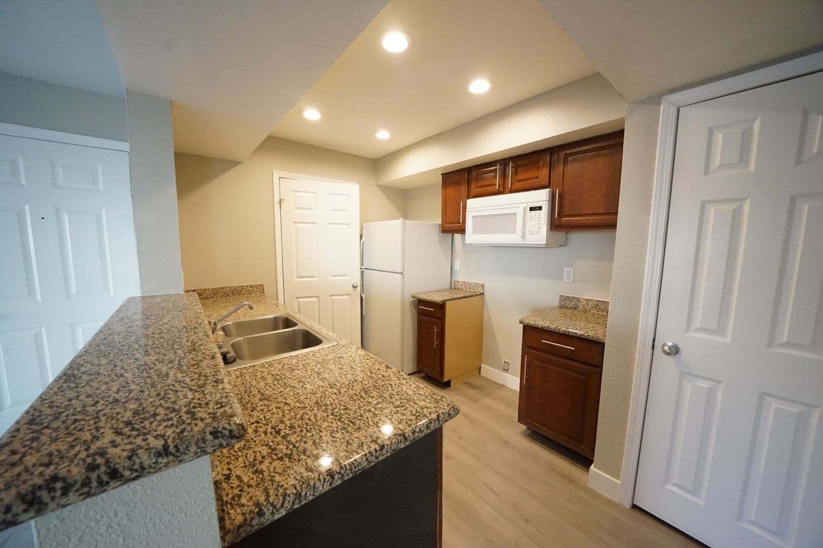 Las Vegas Condo: 6800 E Lake Mead Blvd #1008