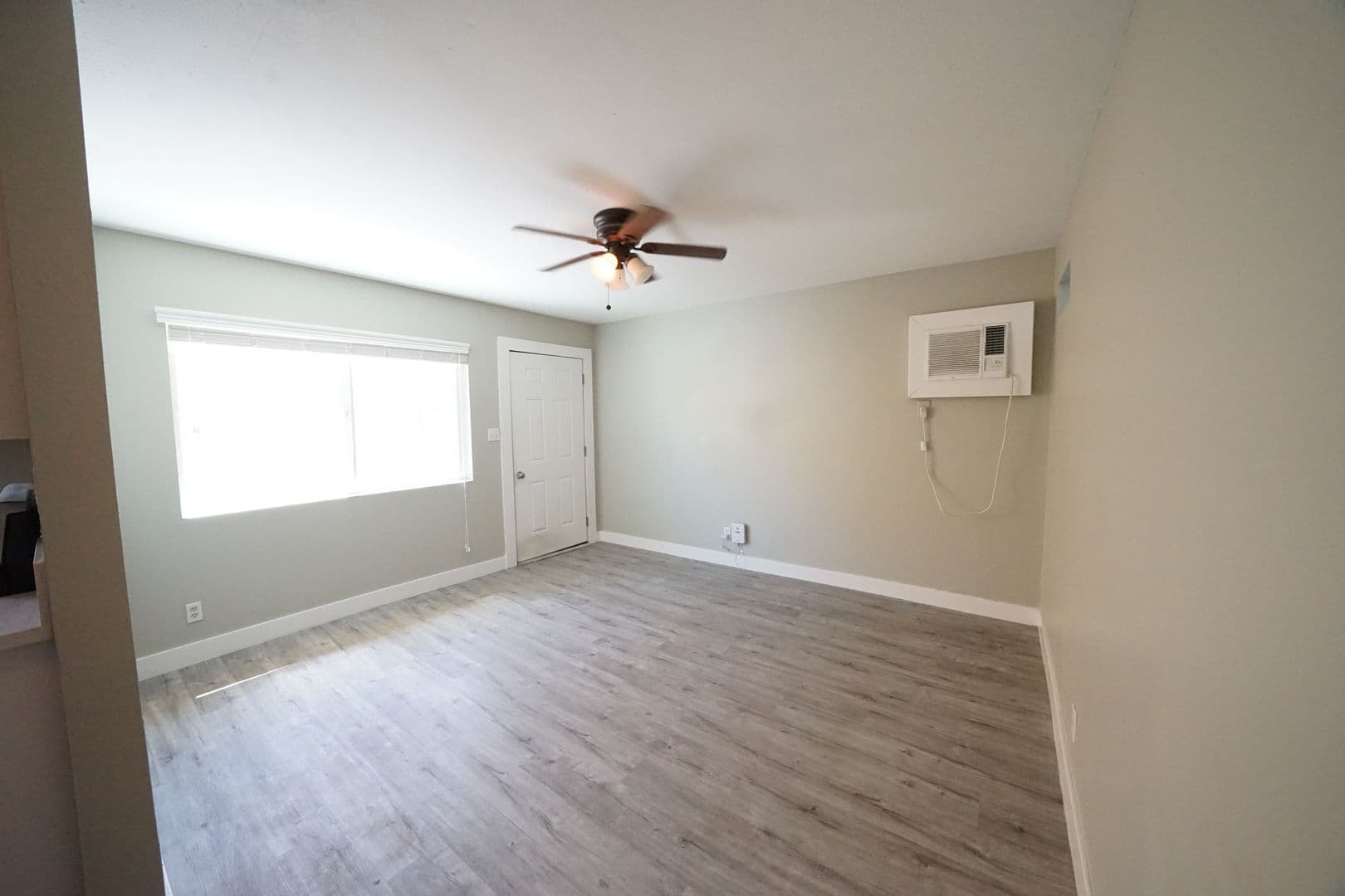 Las Vegas Apartment: 214 S 14th St