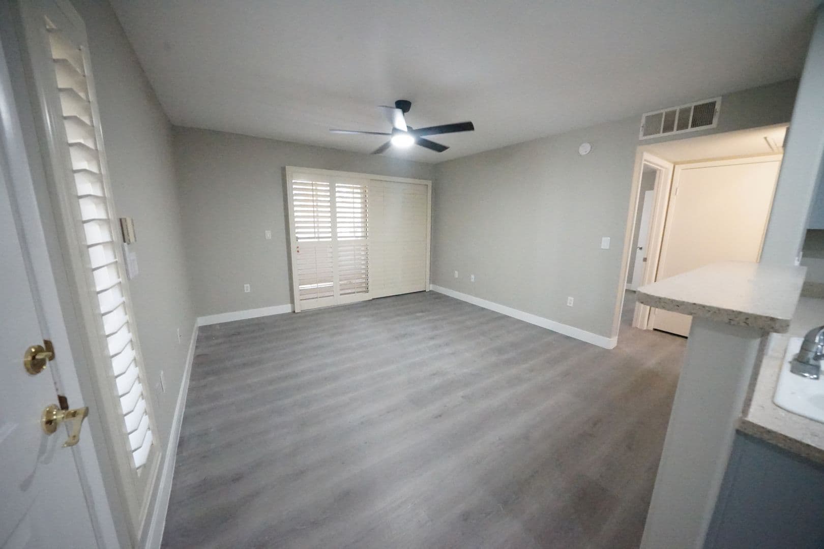 Las Vegas Condo: 5710 E Tropicana Ave #1032