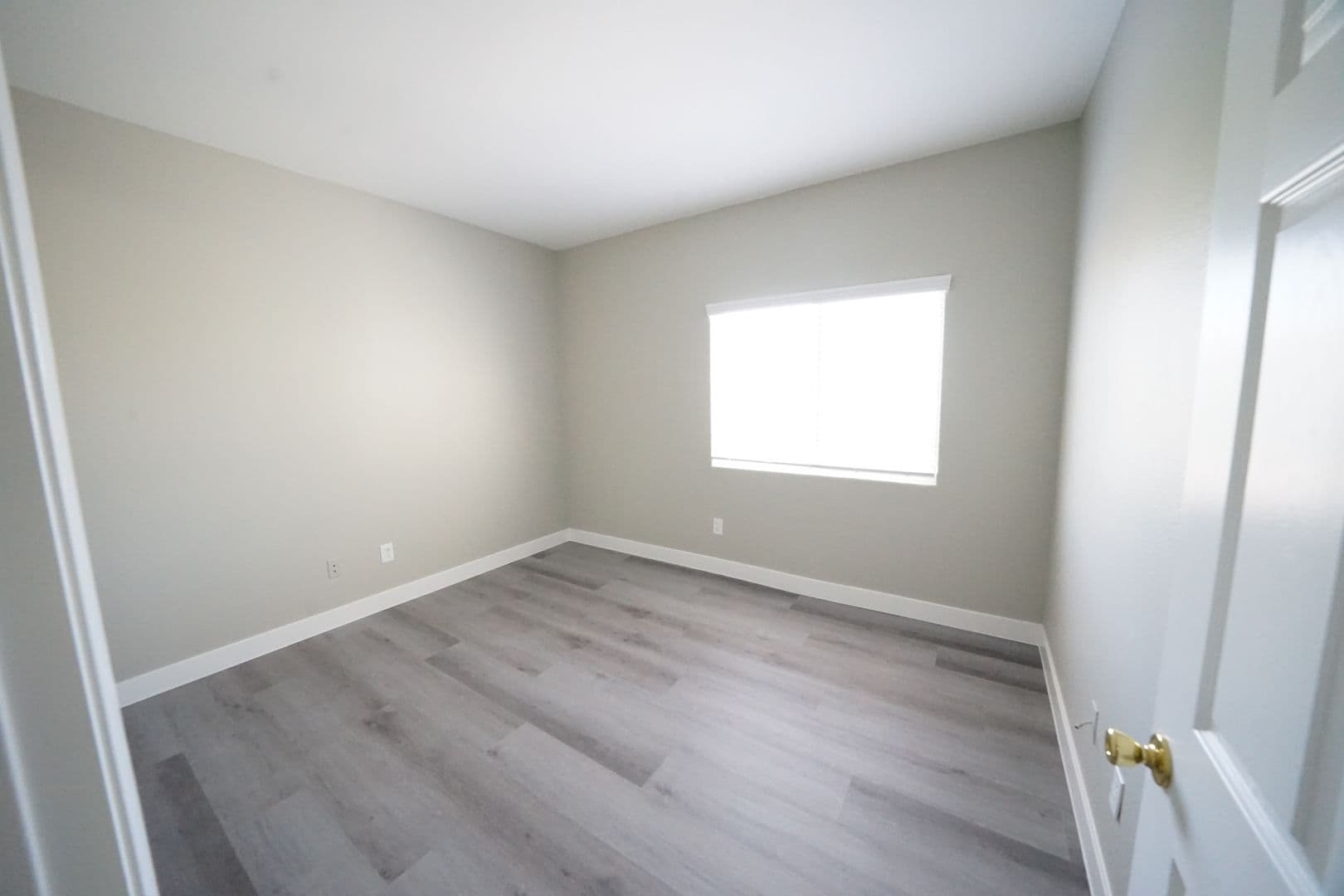 Las Vegas Condo: 5655 E Sahara Ave #2038