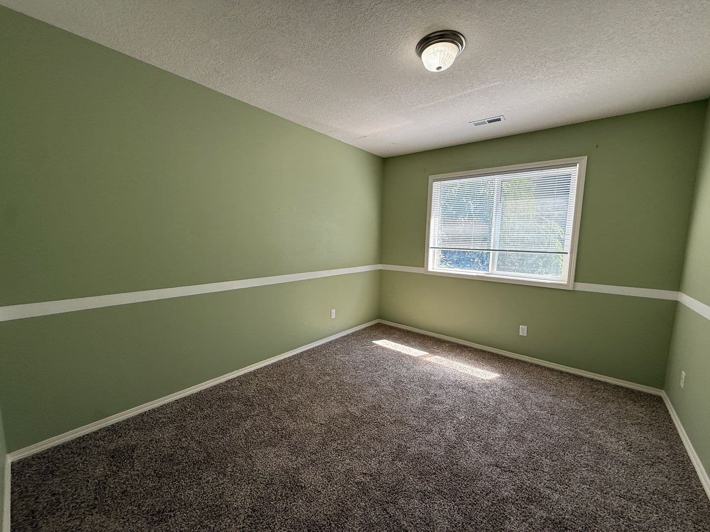 Portland House: 12540 NW Brimpton Court