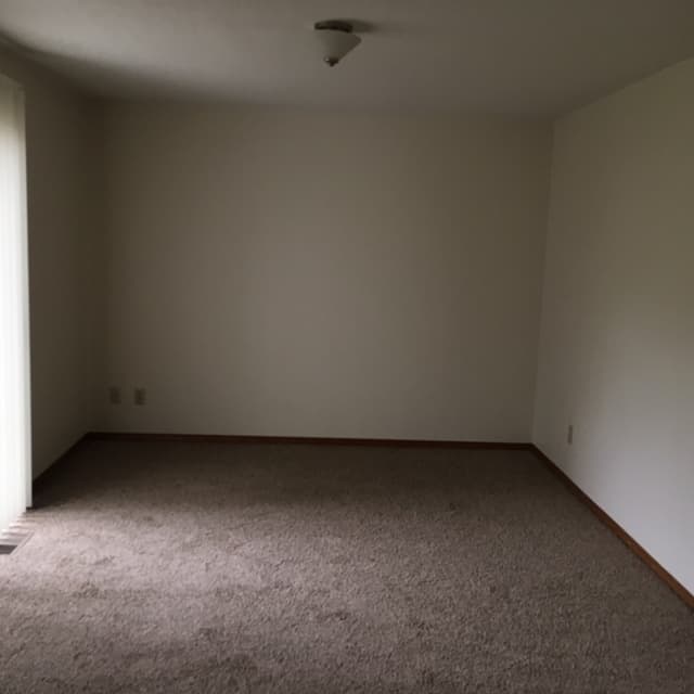 Beaverton House: 17545 NW Woodmere Court