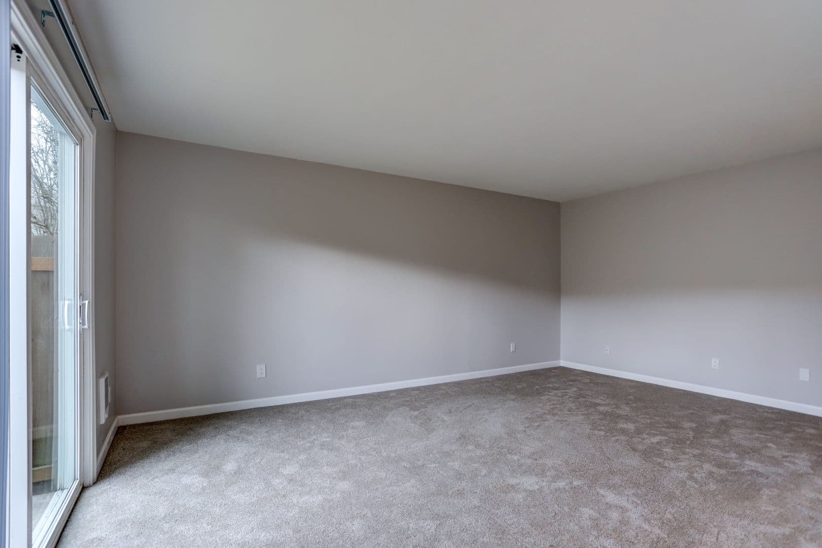 Beaverton Apartment: 3775 SW 108th Avenue
