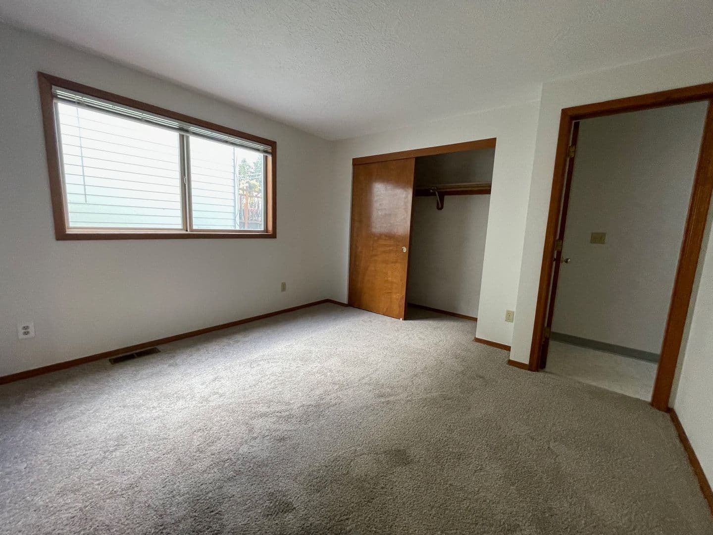 Portland House: 11032 SW 47th Avenue