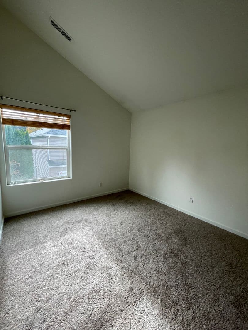 Hillsboro House: 5736 NE Hidden Creek Drive