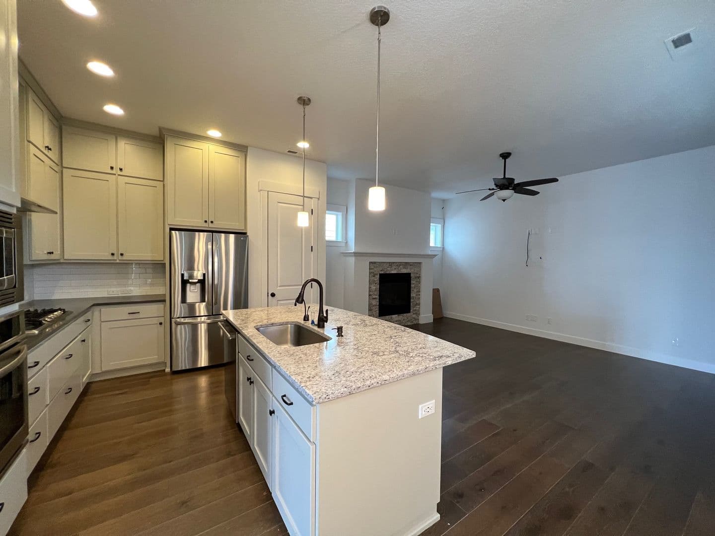 Hillsboro House: 7046 SE Chinquapin Drive