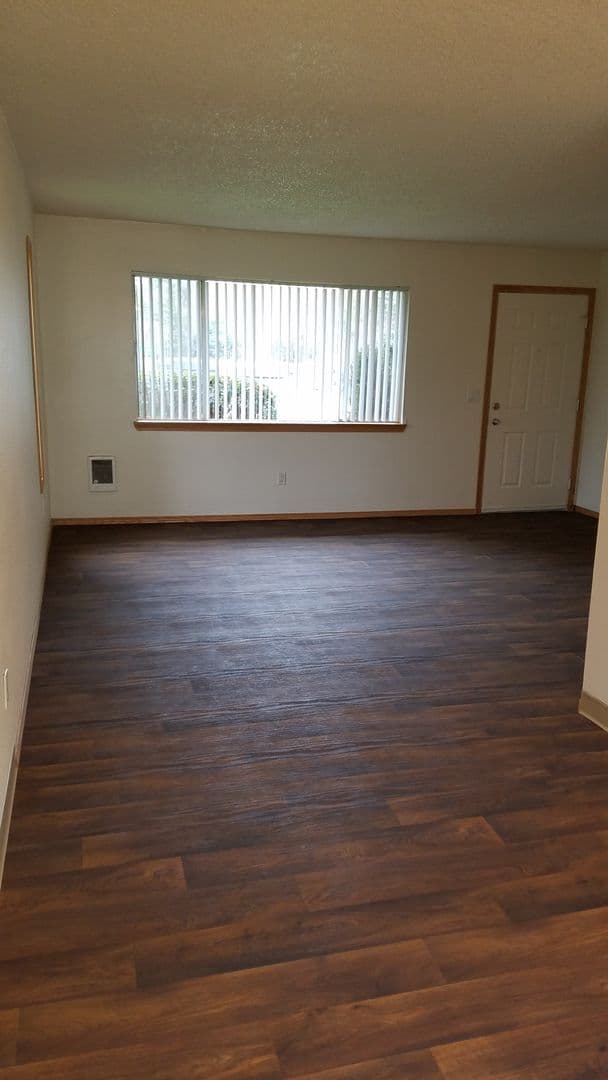 Aloha Apartment: 18850 SW Farmington Rd.