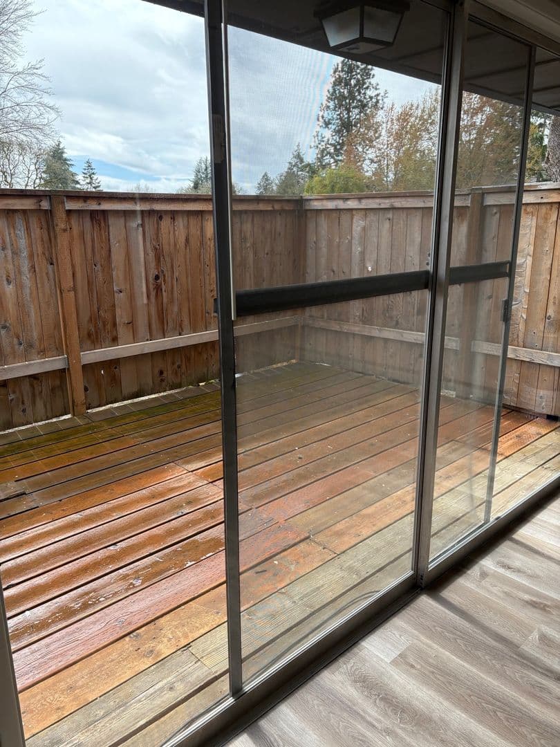 Tigard Apartment: 11575 SW Greenburg Rd. - 20