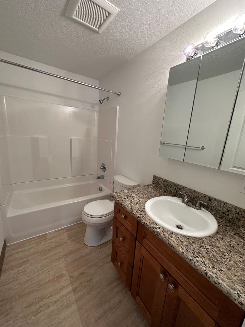 Beaverton House: 6552 SW 192nd Avenue