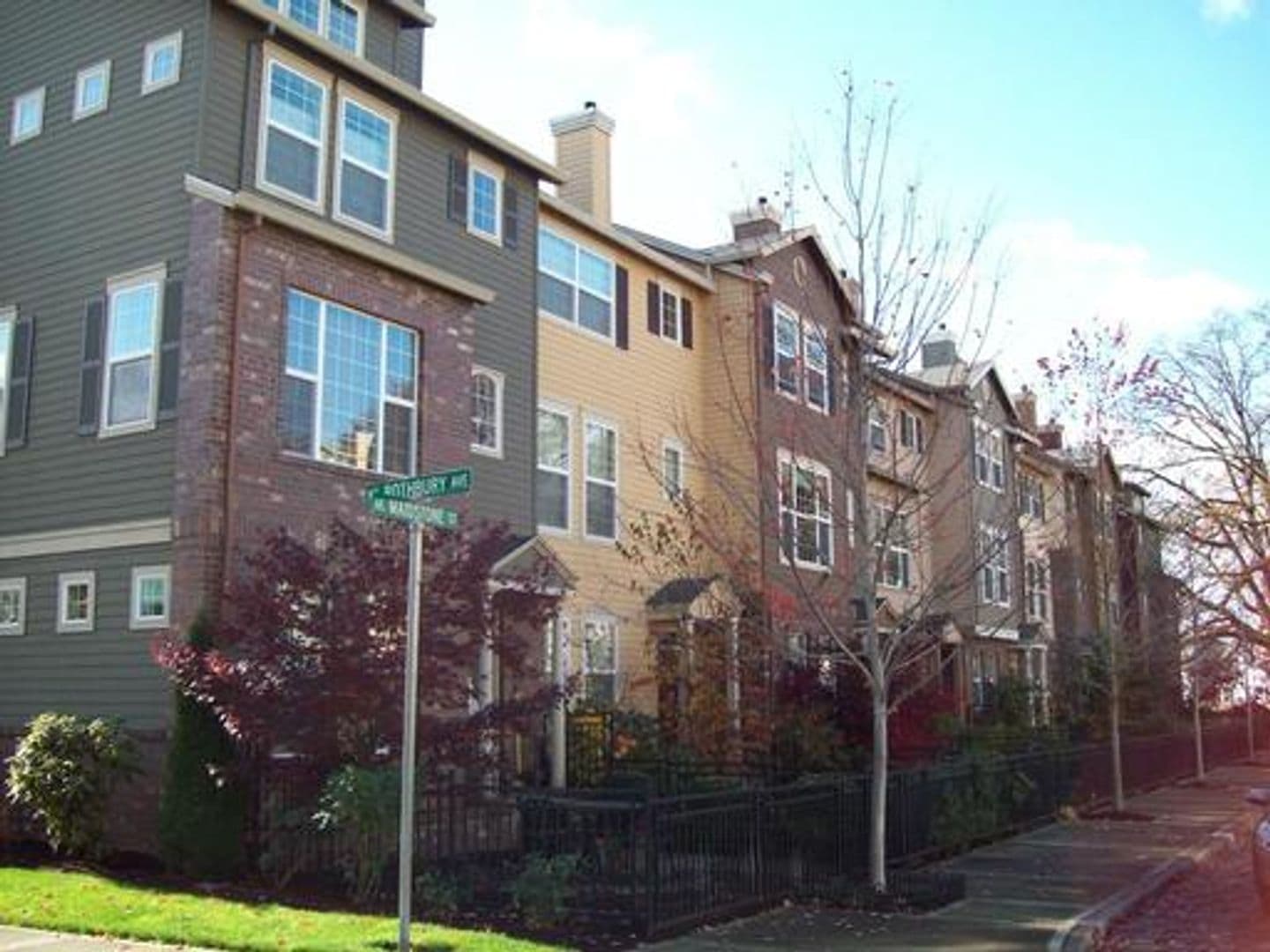 Hillsboro Townhome: 6030 NE Maidstone Street