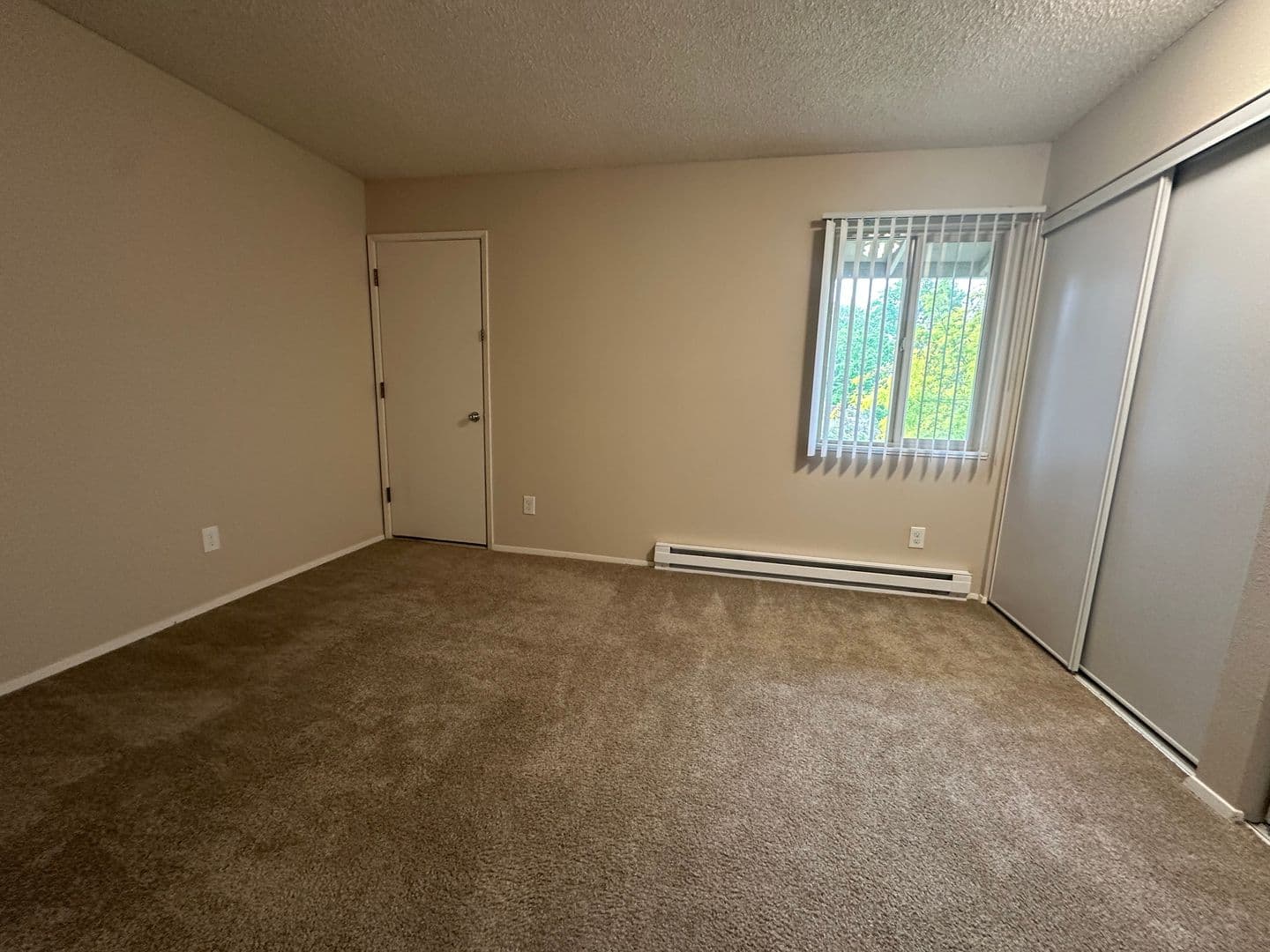 Milwaukie Apartment: 2311 SE Courtney Ave.