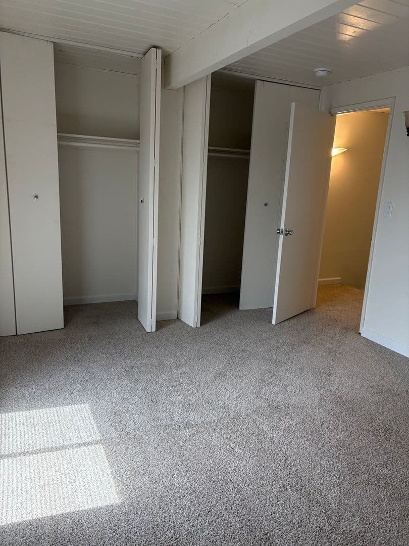 Tigard Apartment: 11575 SW Greenburg Rd. - 20