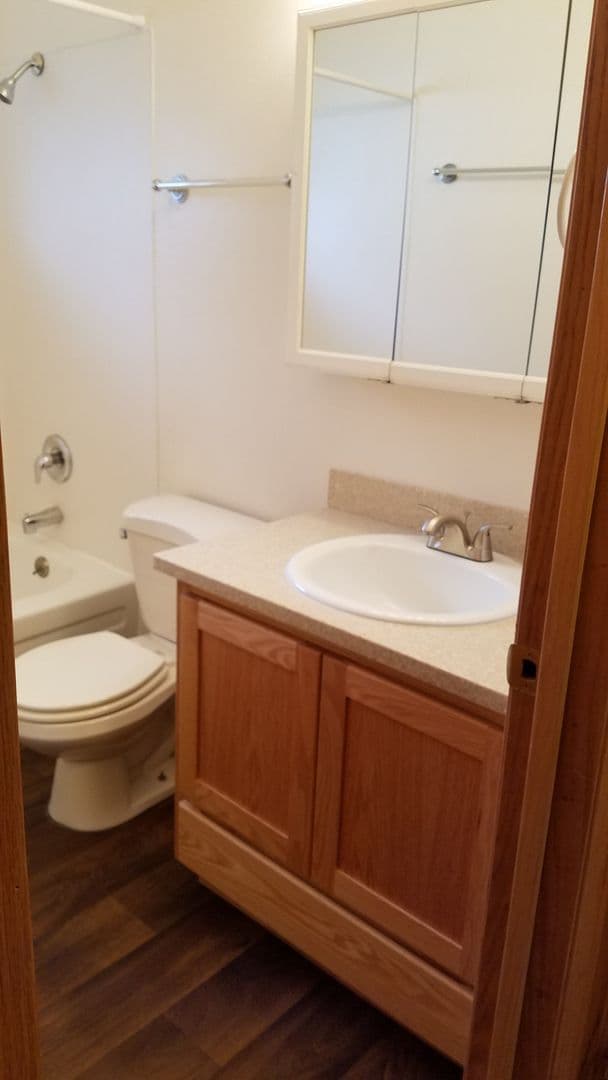 Aloha Apartment: 18850 SW Farmington Rd.