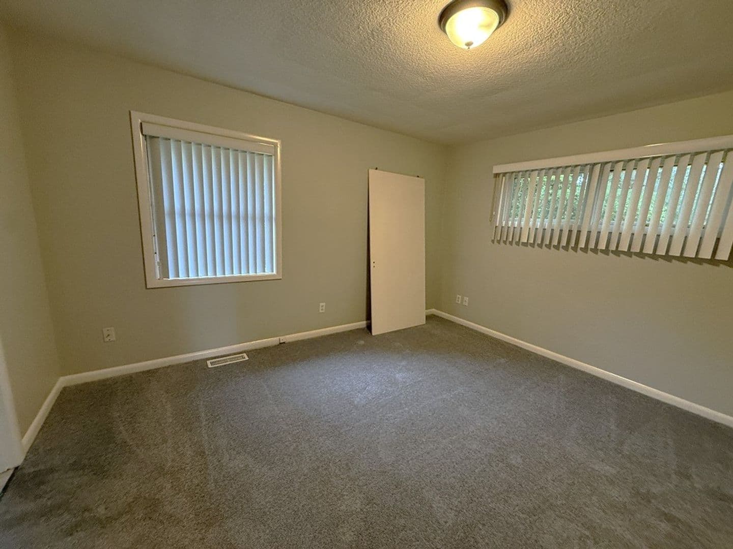 Portland House: 6542 SW Seymour Street