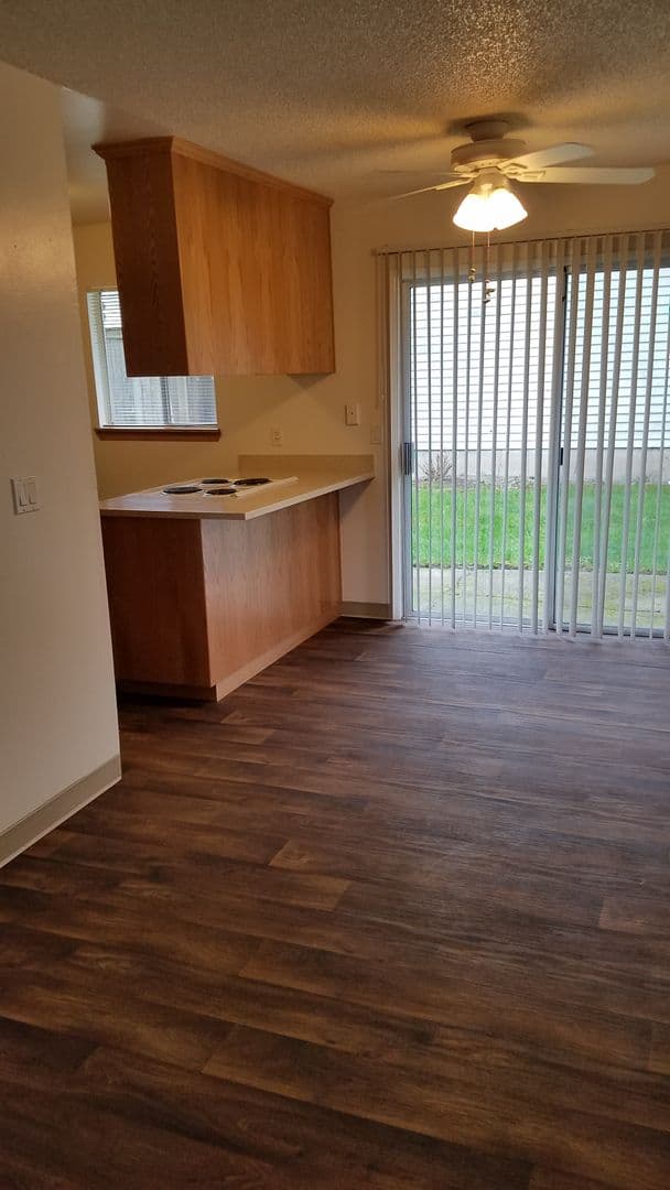 Aloha Apartment: 18850 SW Farmington Rd.