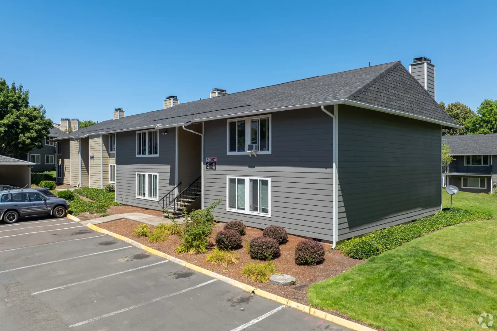 Beaverton Apartment: 10200 SW Conestoga Dr