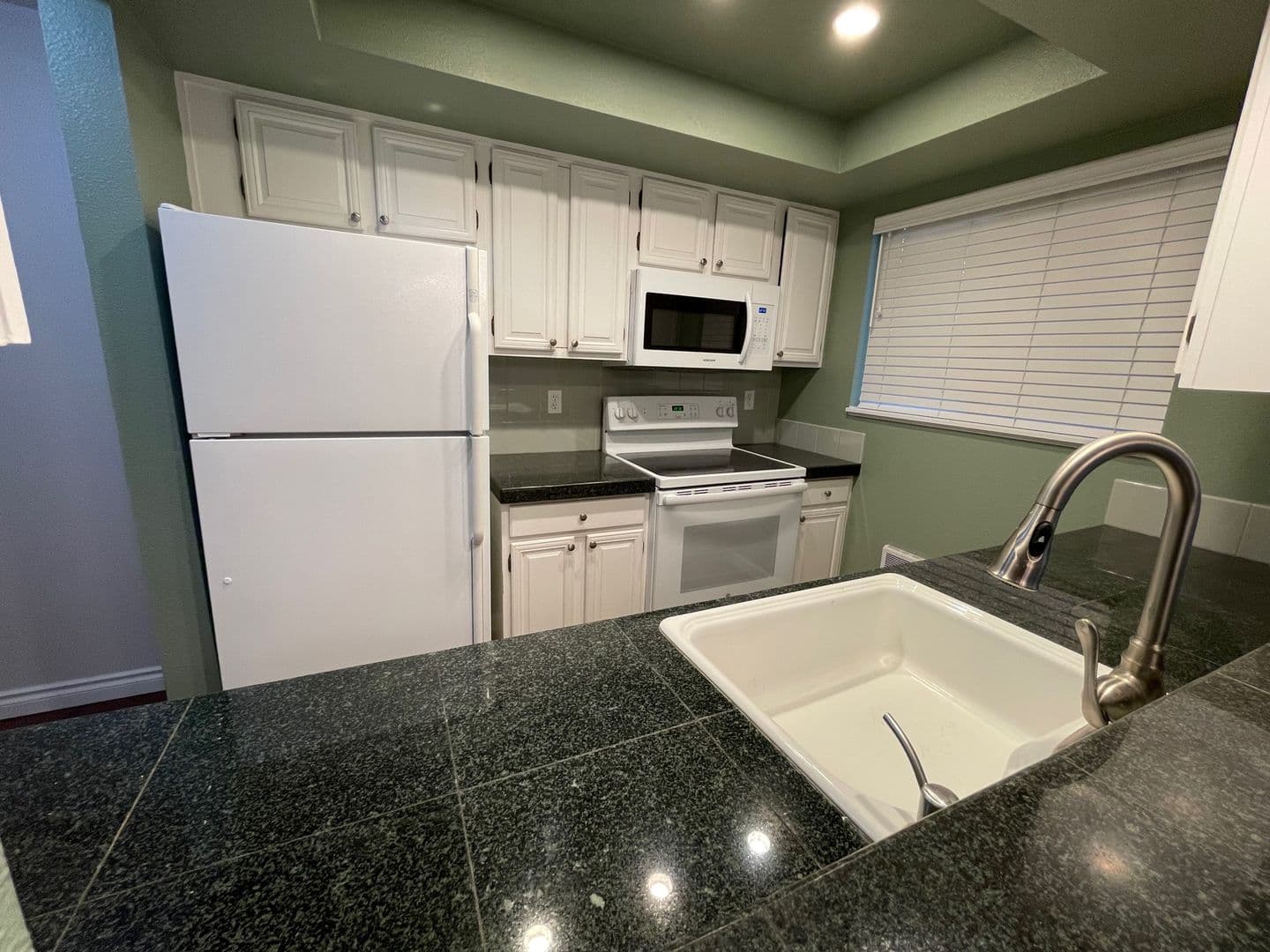 Beaverton Townhome: 11775 SW Boones Bend Drive