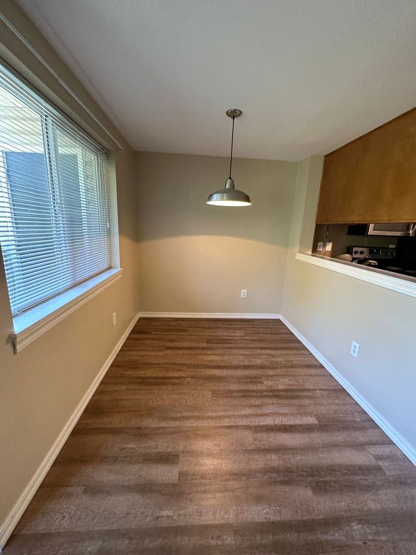 Portland Apartment: 17662-17685 NW Concordia Court