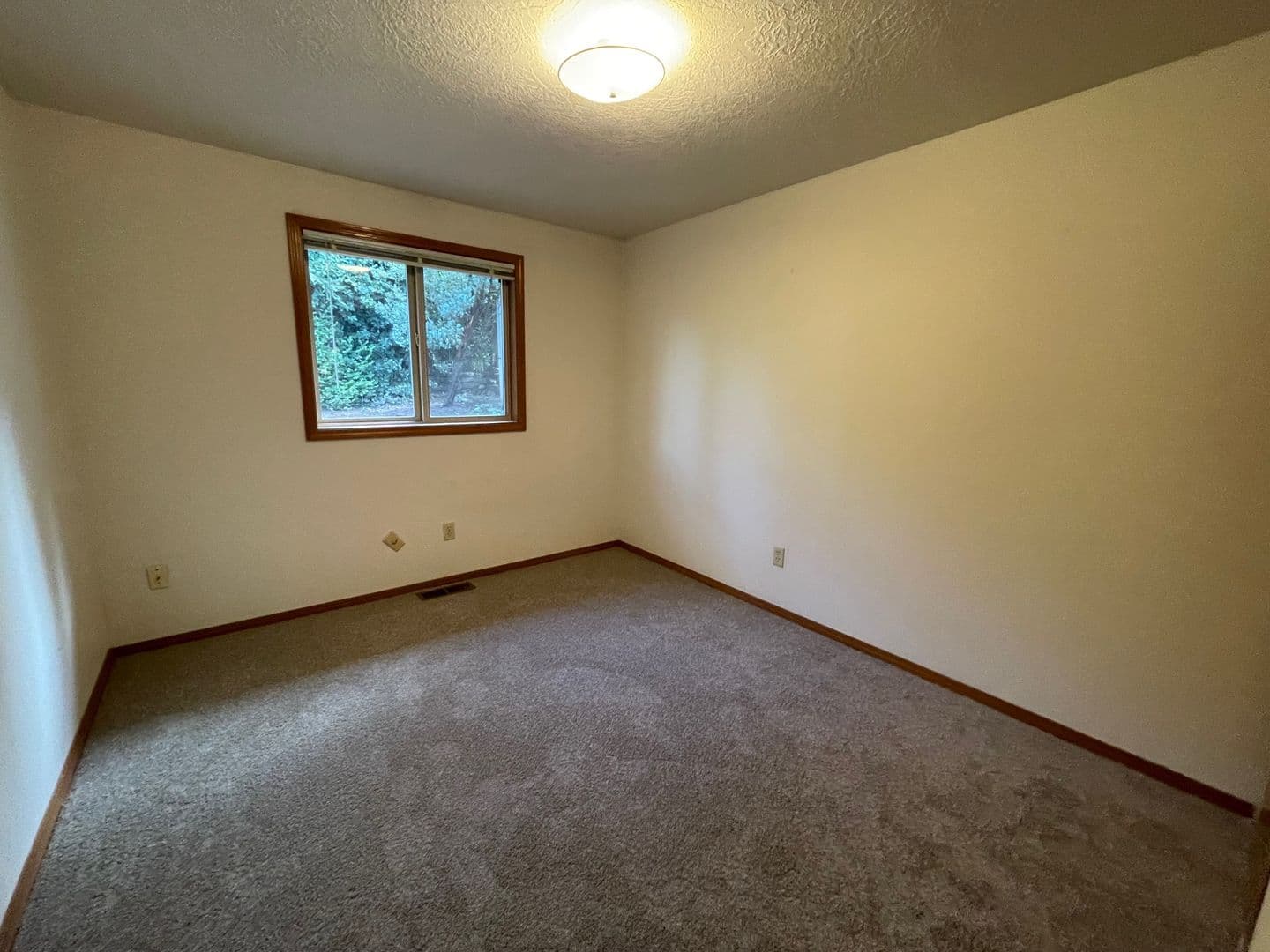 Portland House: 11032 SW 47th Avenue