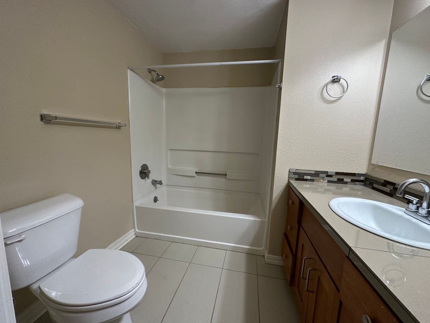Portland Apartment: 17662-17685 NW Concordia Court