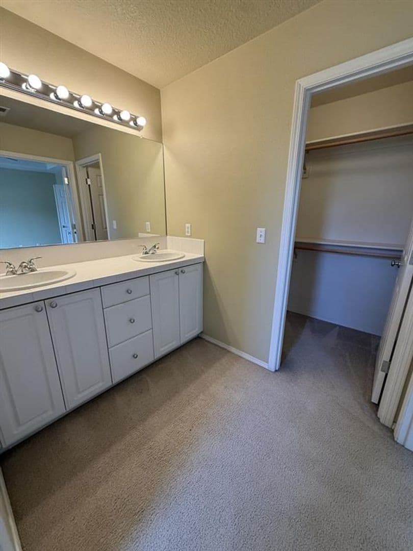 Beaverton House: 16525 NW Talkingstick Way