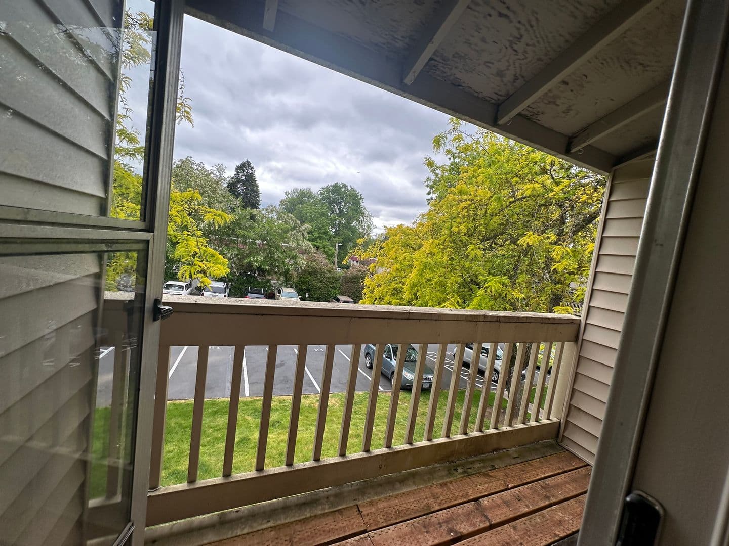 Milwaukie Apartment: 2311 SE Courtney Ave.