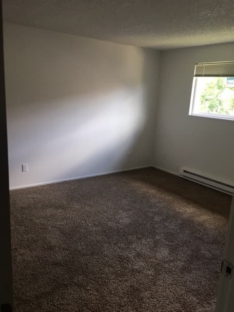 Forest Grove Condo: 2223 Hawthorne Street
