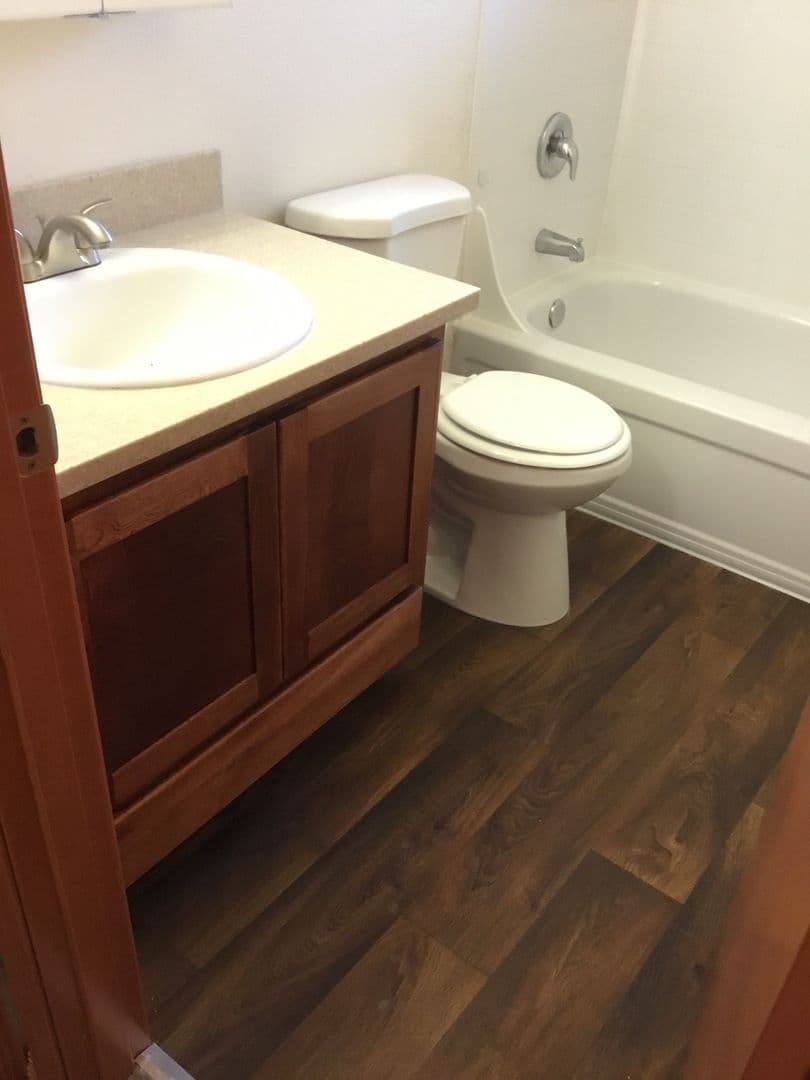 Aloha Apartment: 18850 SW Farmington Rd.