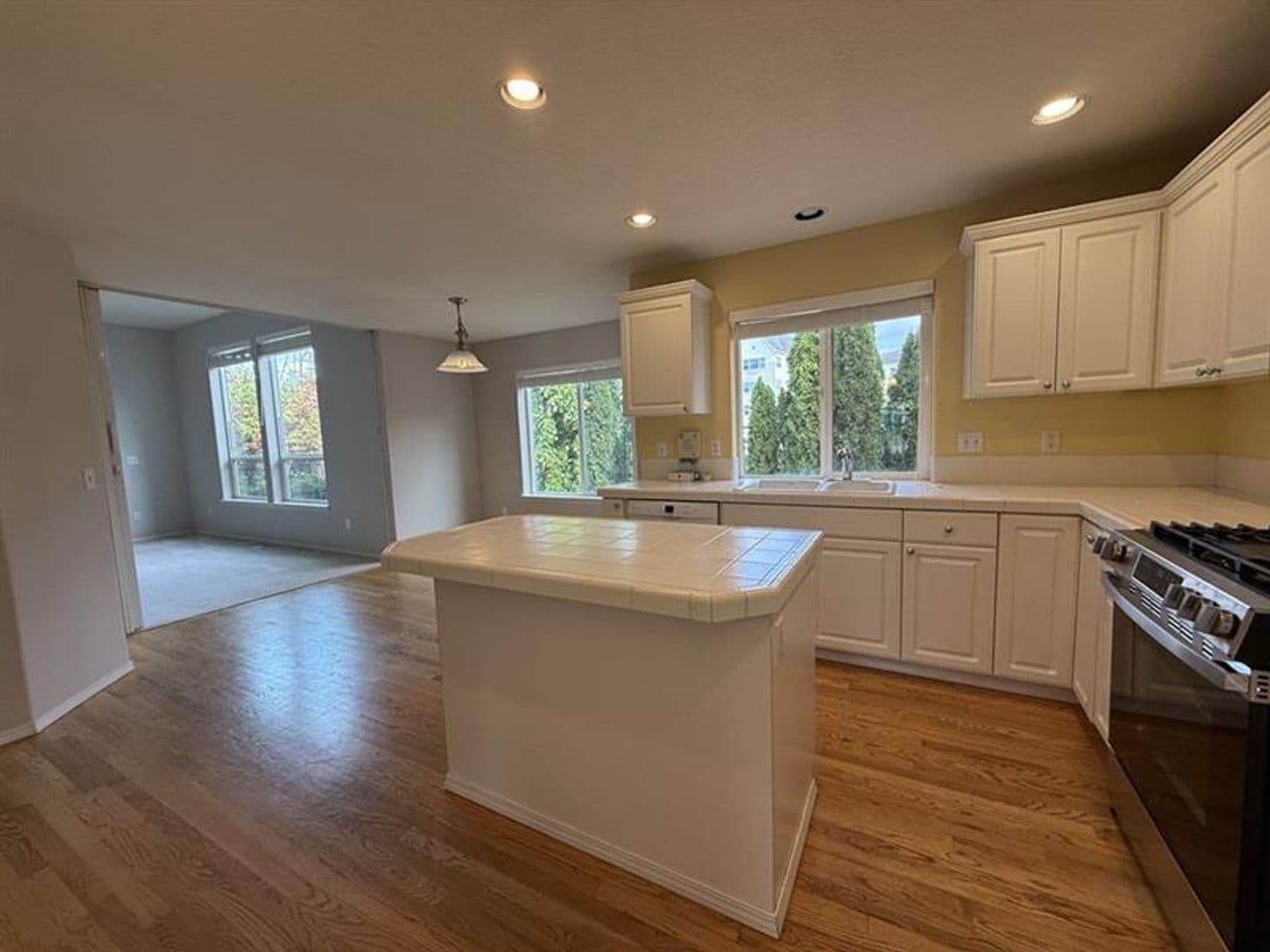 Beaverton House: 16525 NW Talkingstick Way