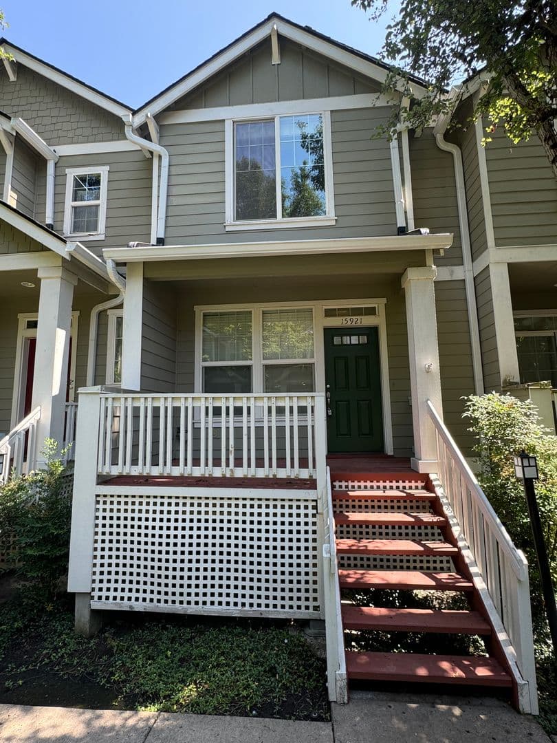 Beaverton Townhome: 15921 SW Mortondale Lane