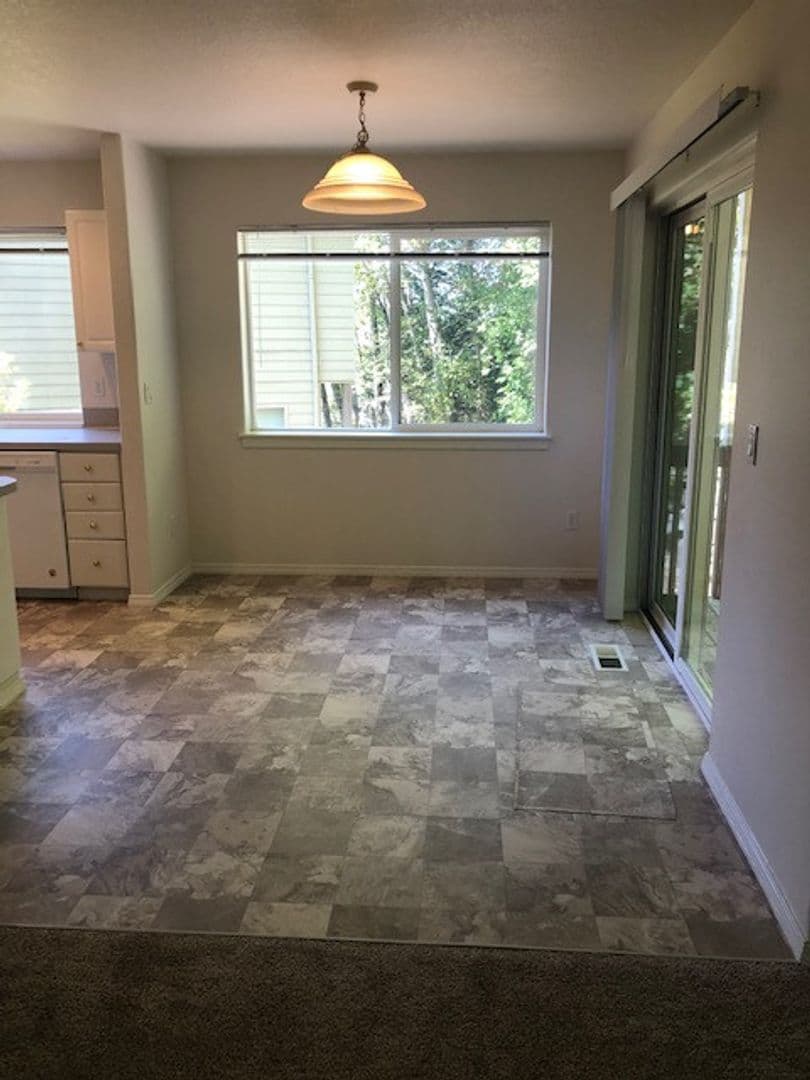 Tigard House: 13050 SW Creekshire Drive