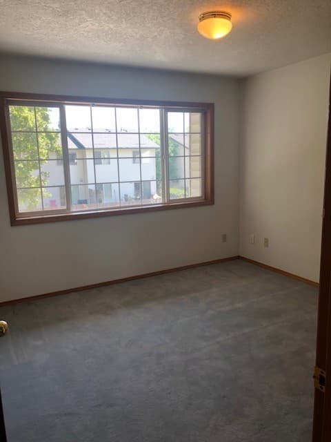 Hillsboro Townhome: 4221 SE Oak Street